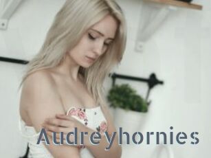 Audreyhornies