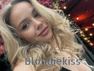 Blondiekiss