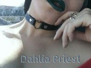 Dahlia_Priest