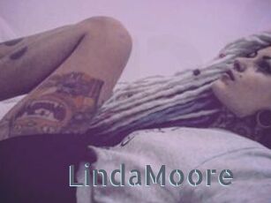 Linda_Moore