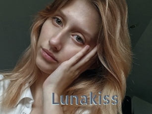 Lunakiss