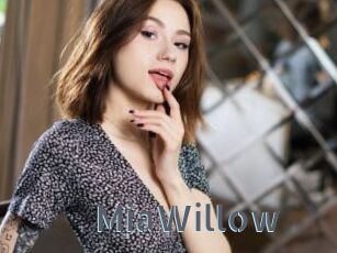 MiaWillow