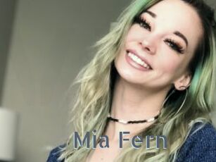 Mia_Fern