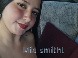 Mia_smithl