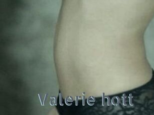 Valerie_hott